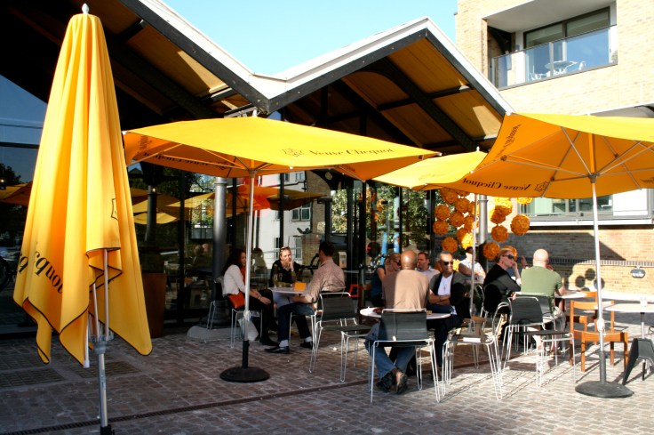 Rather lovely Verve Cliquot pop up bar and eatery, always makes me smile, that yellow, wonder why?!