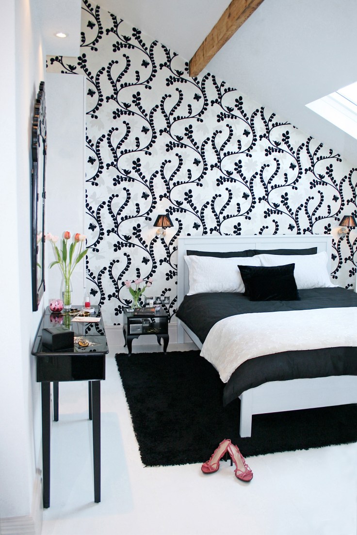 No 10 6961 rug under bed