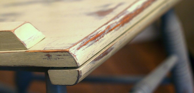 Annie Sloan chalk paint in Versailles and French Linen used by Sian Astley @ Moregeous