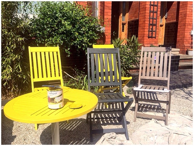 Painting garden furniture with Valspar garden range
