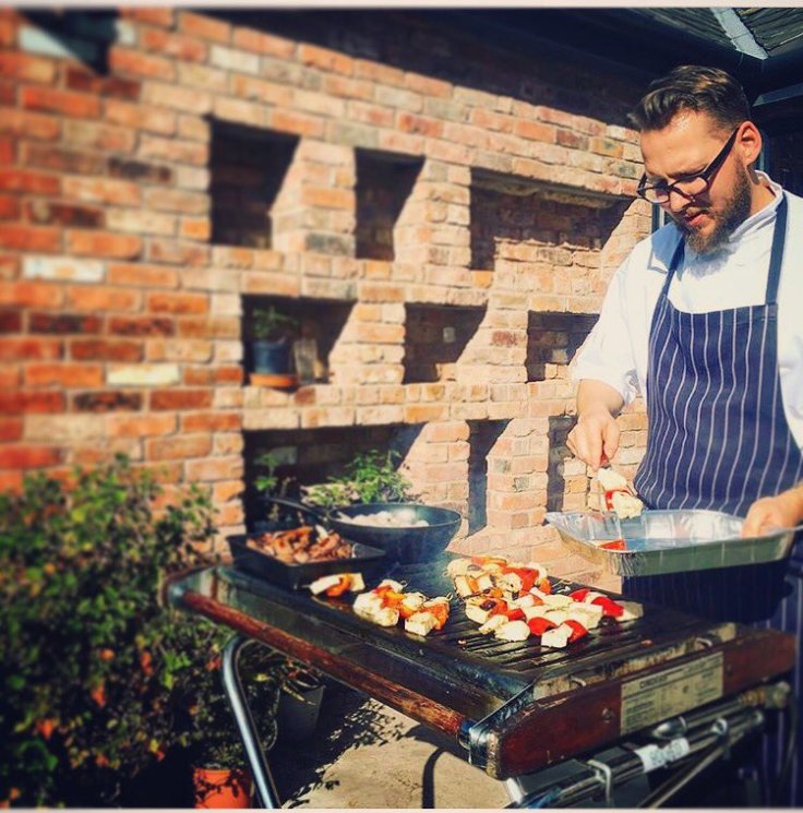 cubx8kmwgaacie6-jpg-large