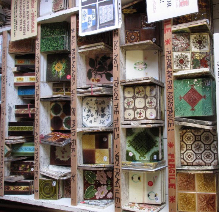 Victorian_Tiles_ag009a046z.jpg