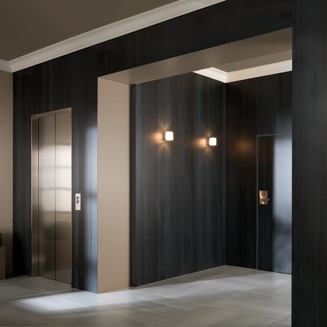 Porcelanosa-Grupo_MosBuild2014_Urbatek_XLight_Concrete-Black-Nature_1449